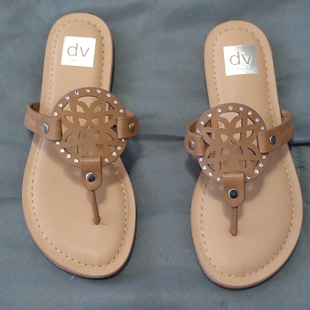 Girls Tan Flip Flop Sandals.